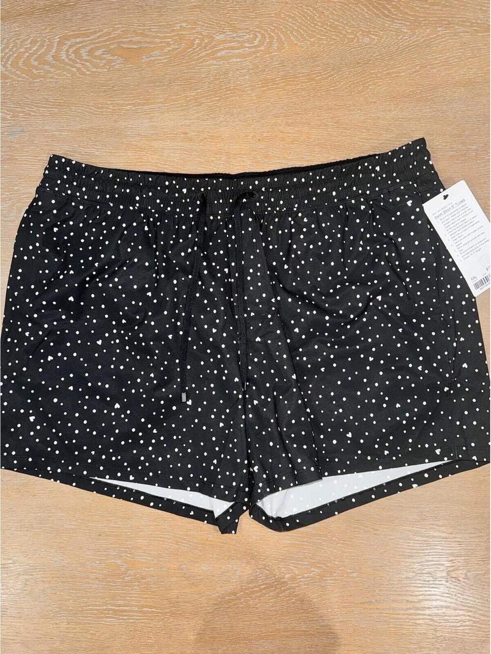 Lululemon Men's Swim Short 5” Lined Size XXL Scatter Heart Dot Black NWT